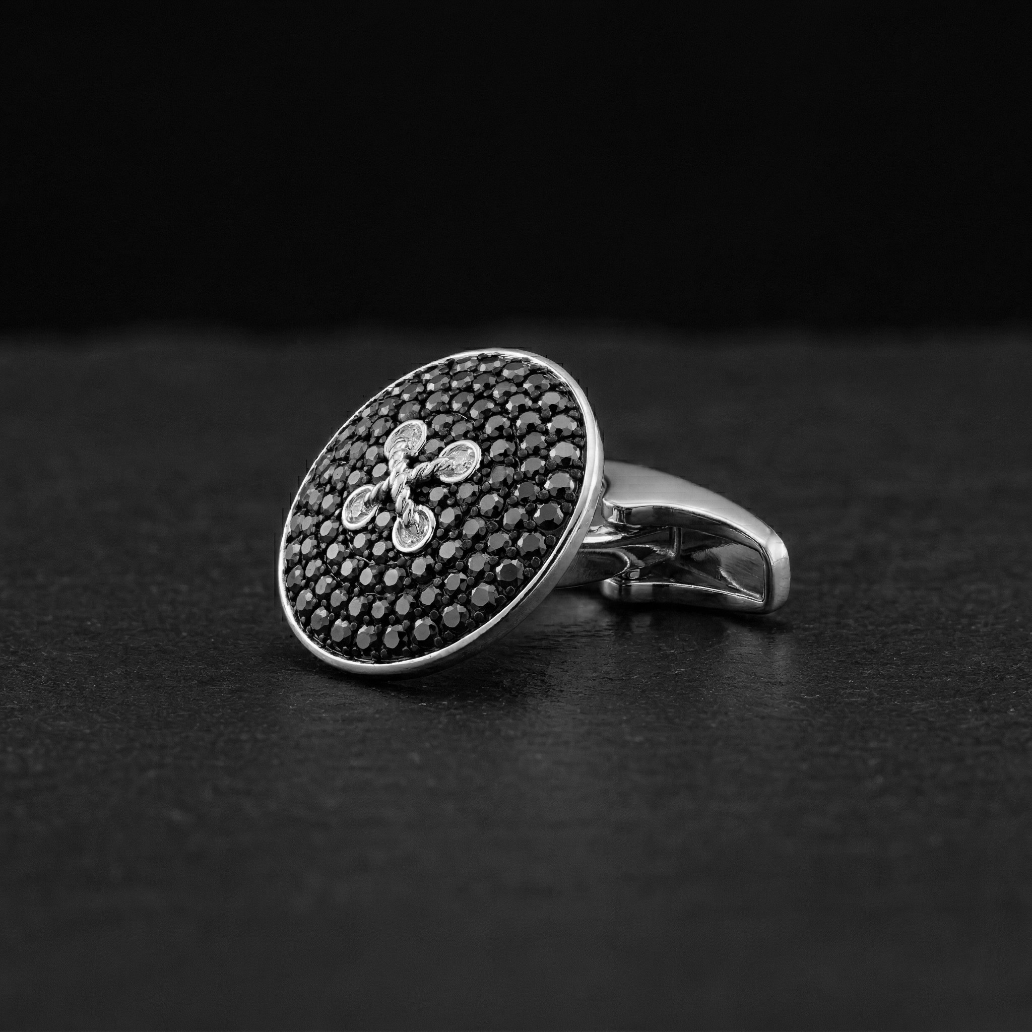 Regent Button