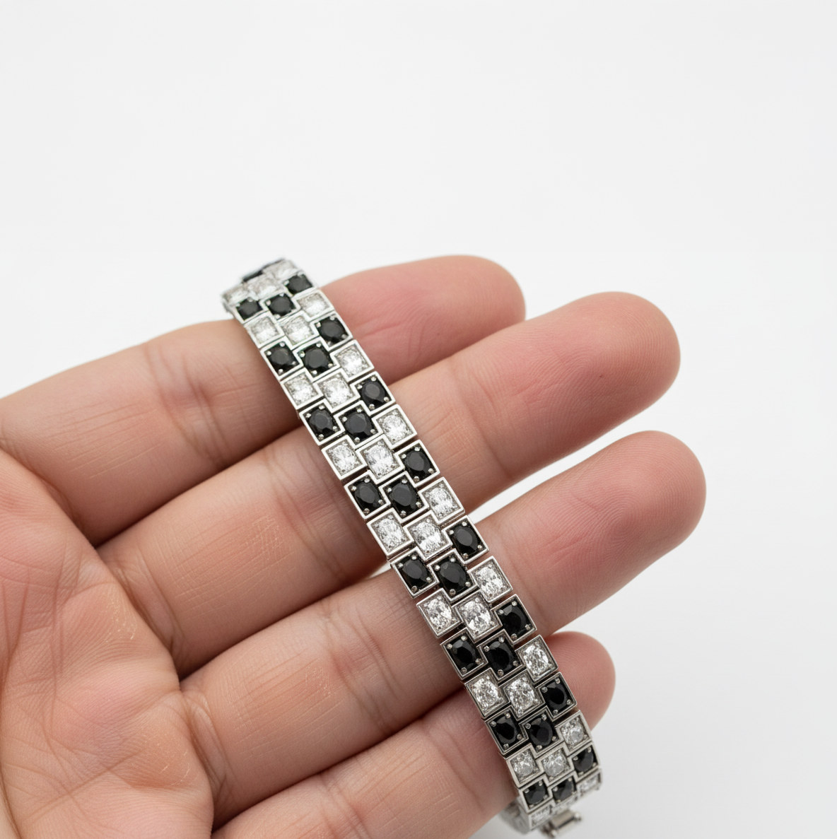 THREE LINE OVAL BRACELET